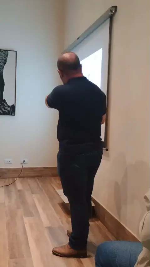 Prévia do vídeo 18